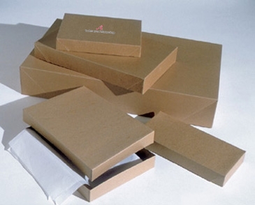 Natural Kraft Groove Apparel Box 24x14x4