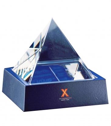 3" Pyramid Award (Without Base)