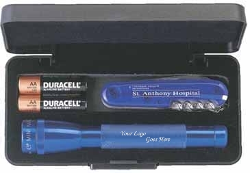 Mini Maglite® With Large Victorinox® Swiss Army Knife