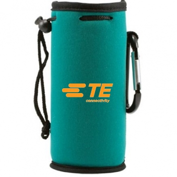 Golf Kit In Carabiner Bag