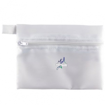 Deluxe Golf Kit in Zippered Pouch