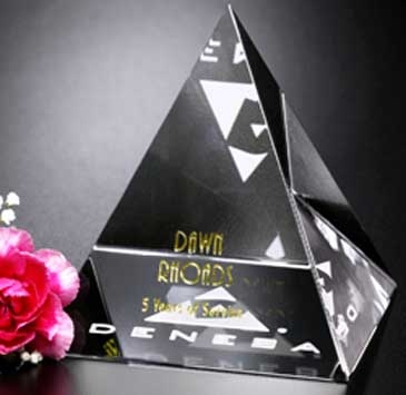 Pyramid Award 3-3/4"