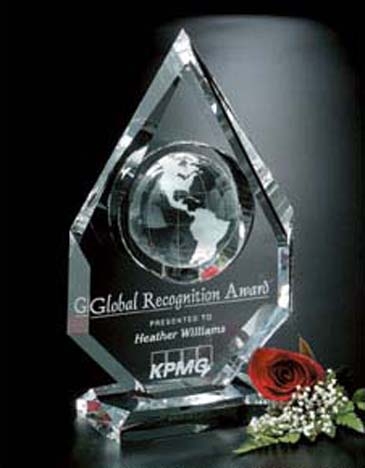 Magellan Global Award 11"